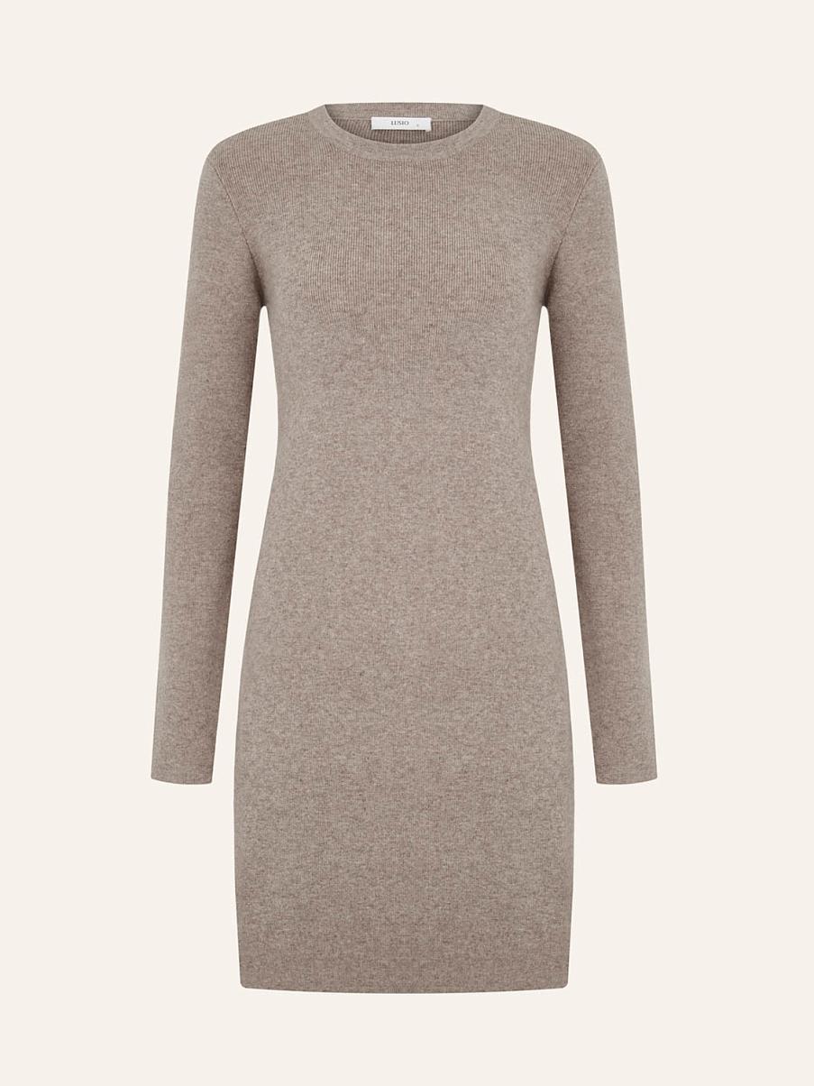 Трикотажное платье из шерсти мериноса