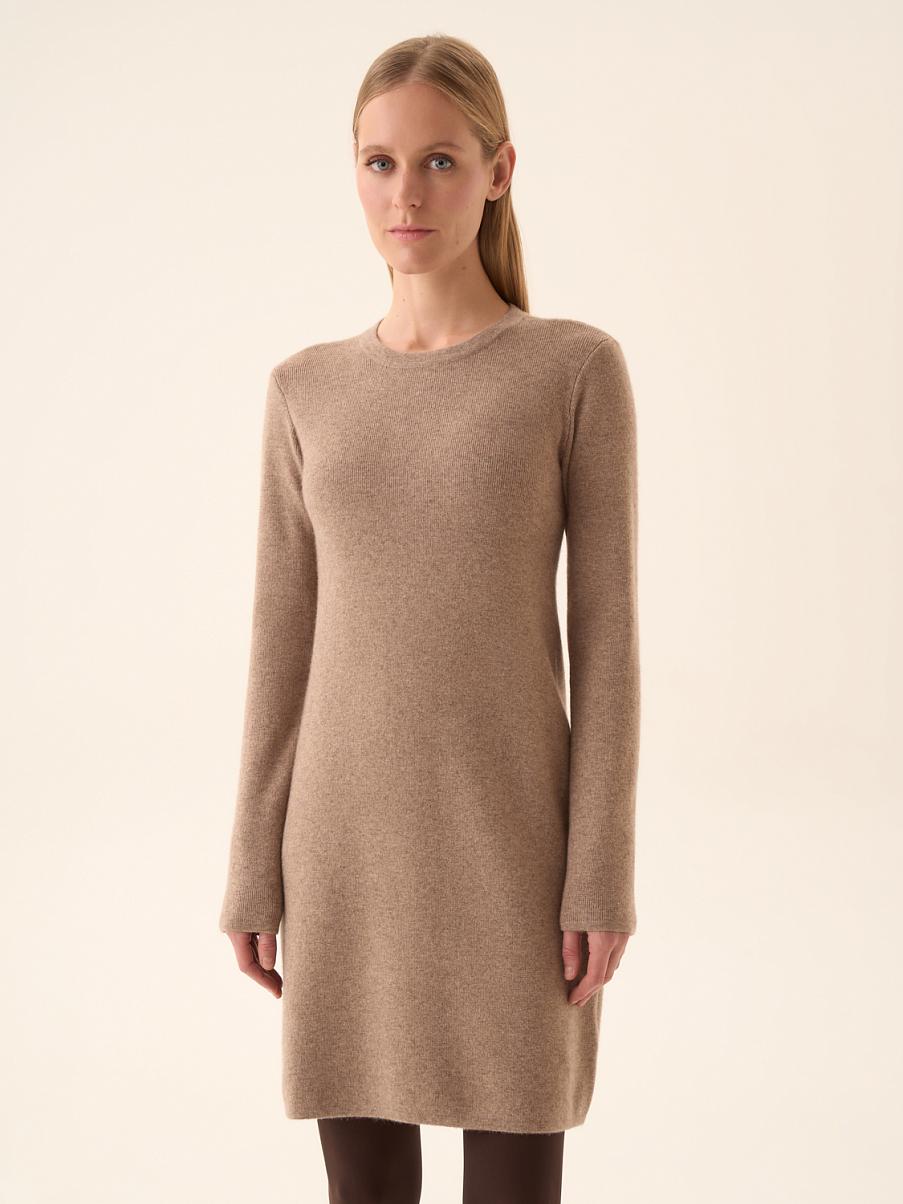 Трикотажное платье из шерсти мериноса