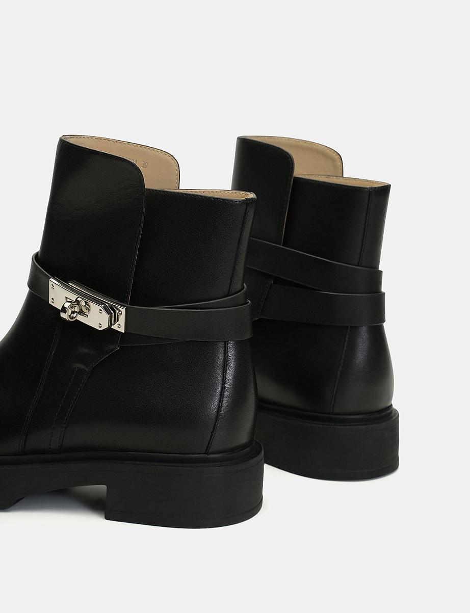 Полусапоги из натуральной кожи с пряжкой