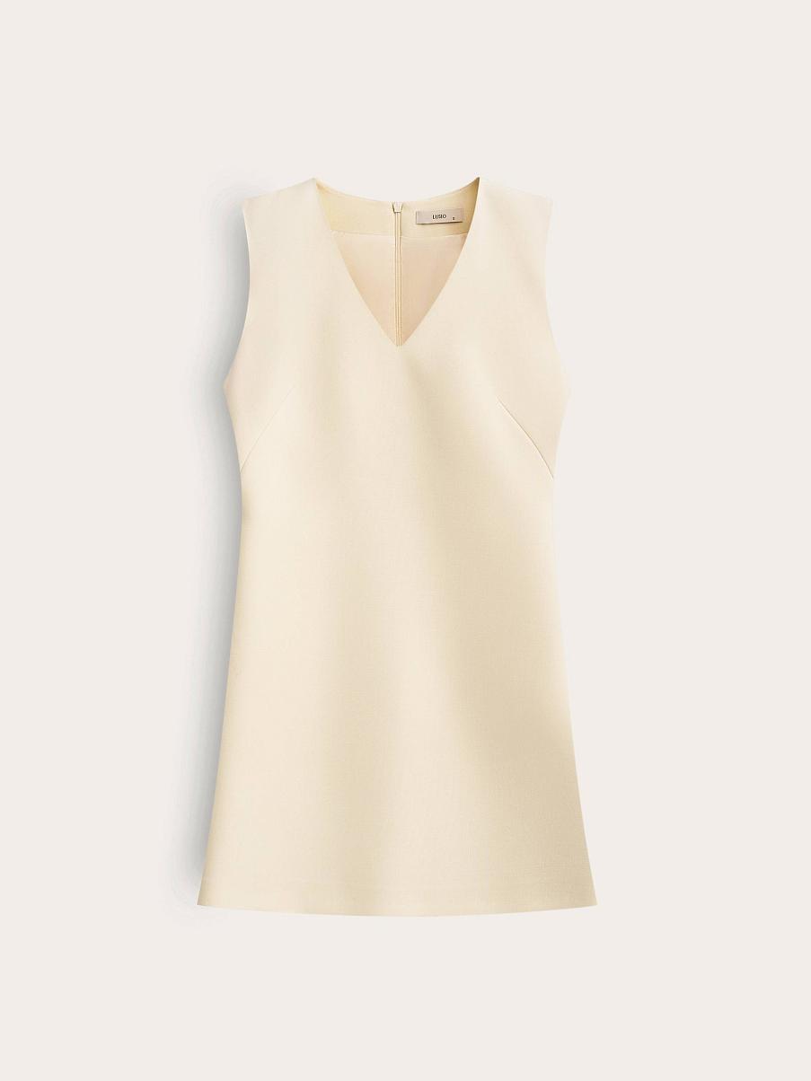 Платье - футляр с шерстью