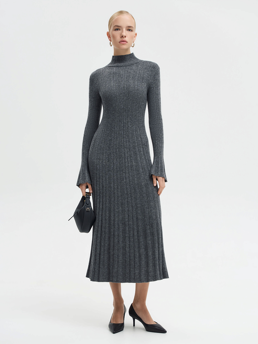 Платье расклешенное из шерсти мериноса