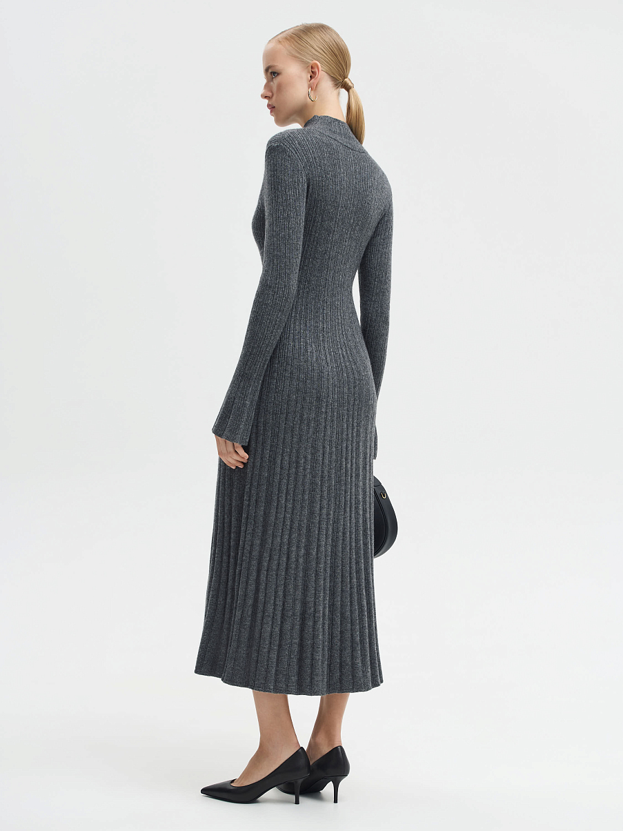 Платье расклешенное из шерсти мериноса