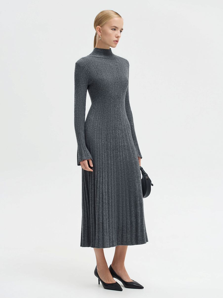 Платье расклешенное из шерсти мериноса