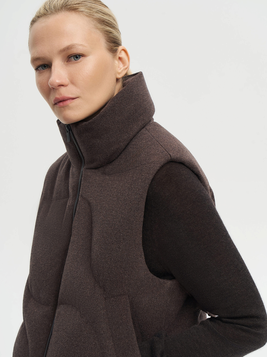 Жилетка из мериноса с шелком