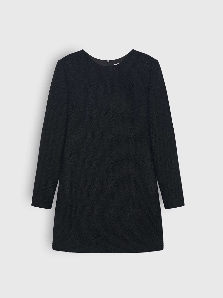 Платье приталенное