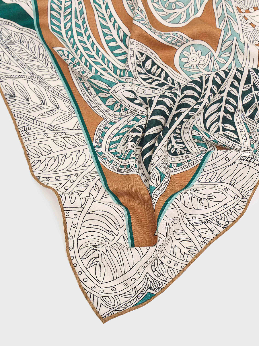 Платок из шерсти мериноса и шелка