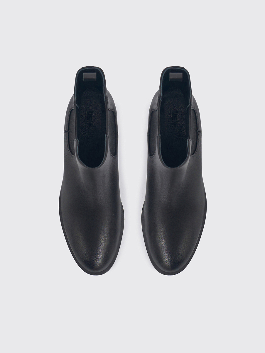 Челси из кожи