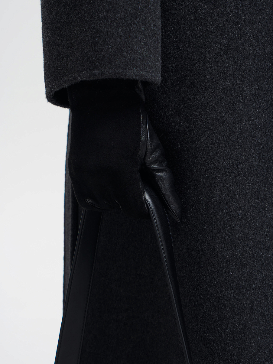 Кожаные перчатки