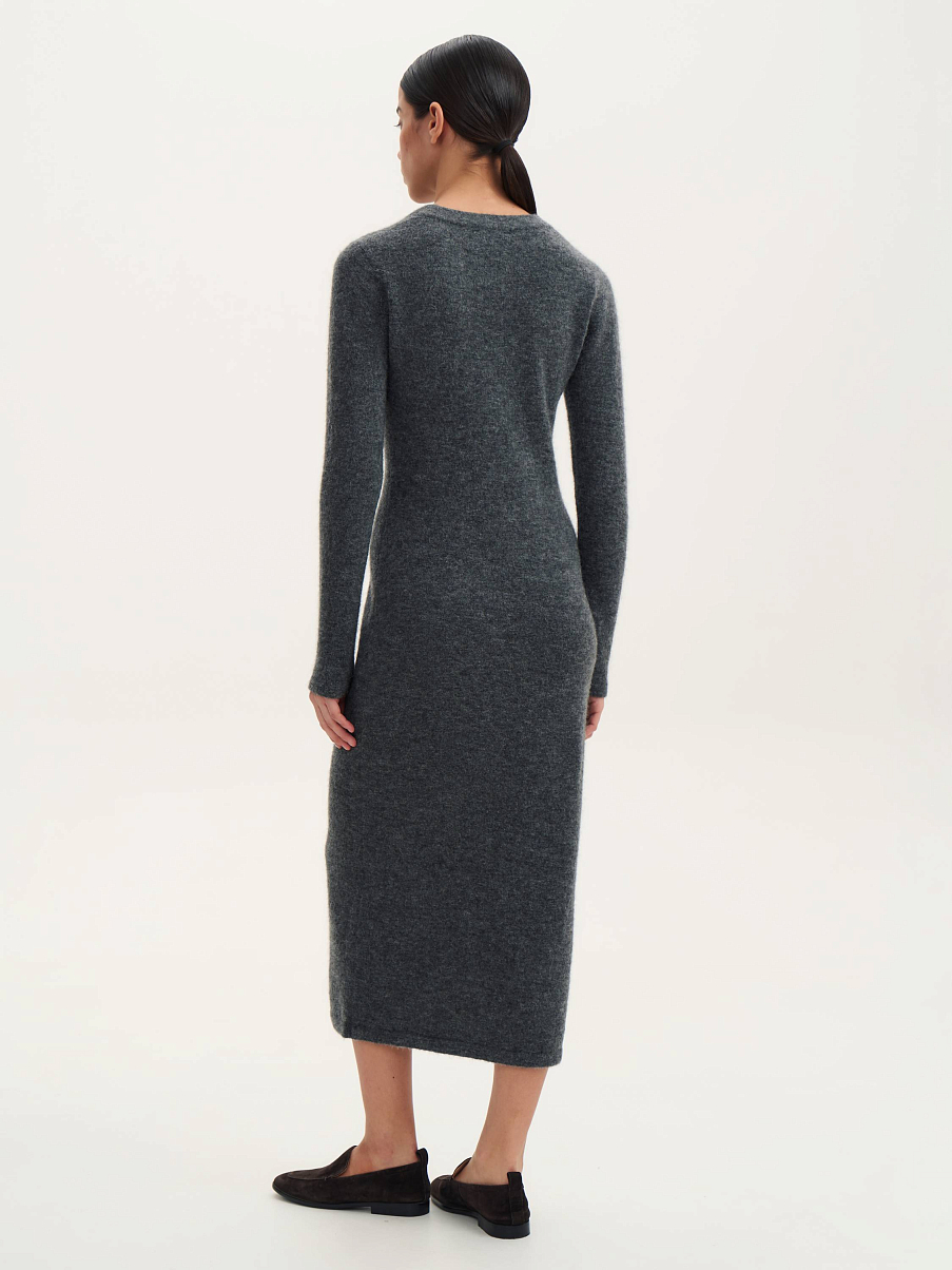 Трикотажное платье из шерсти