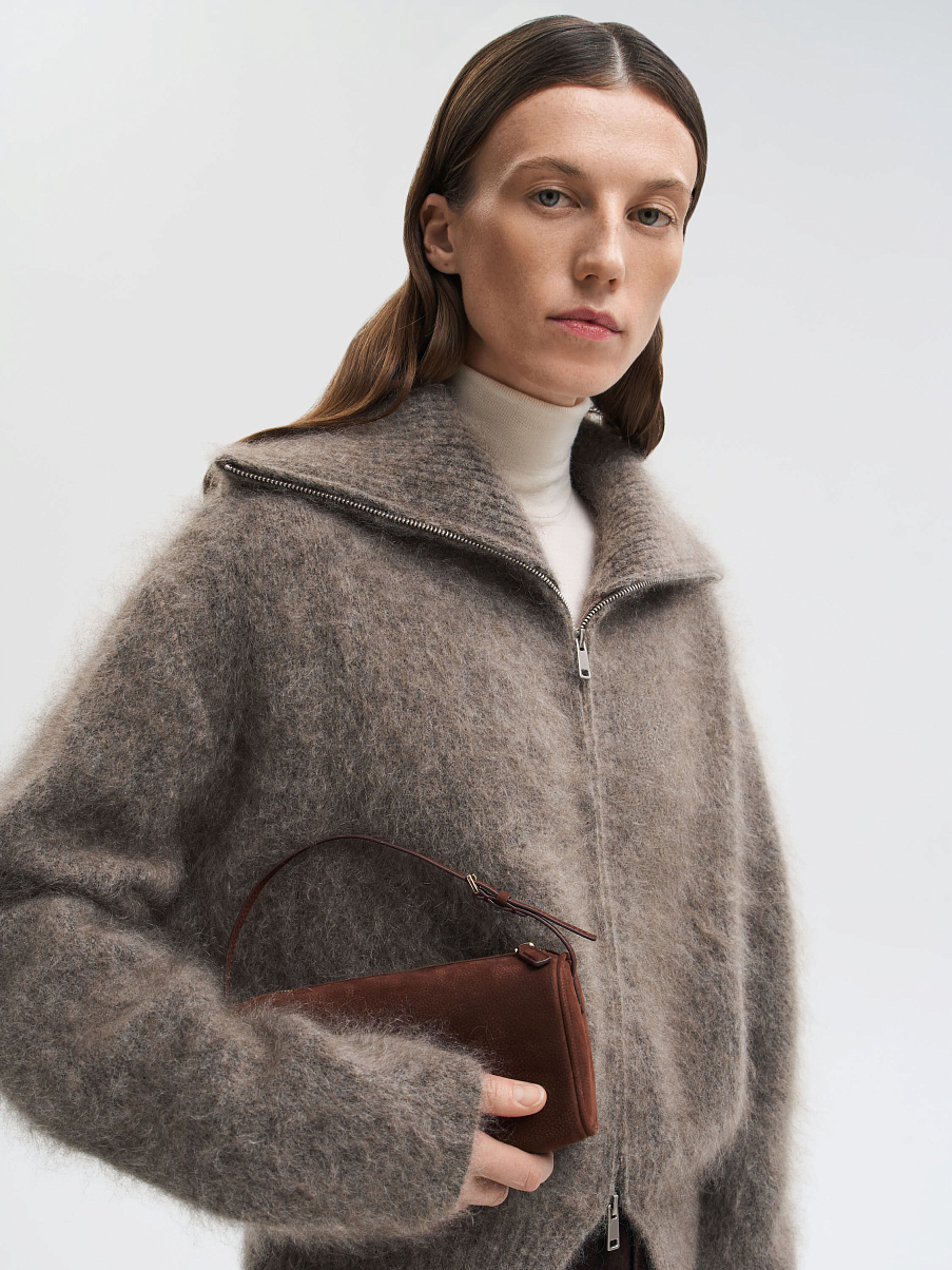 Джемпер из мохера с шерстью