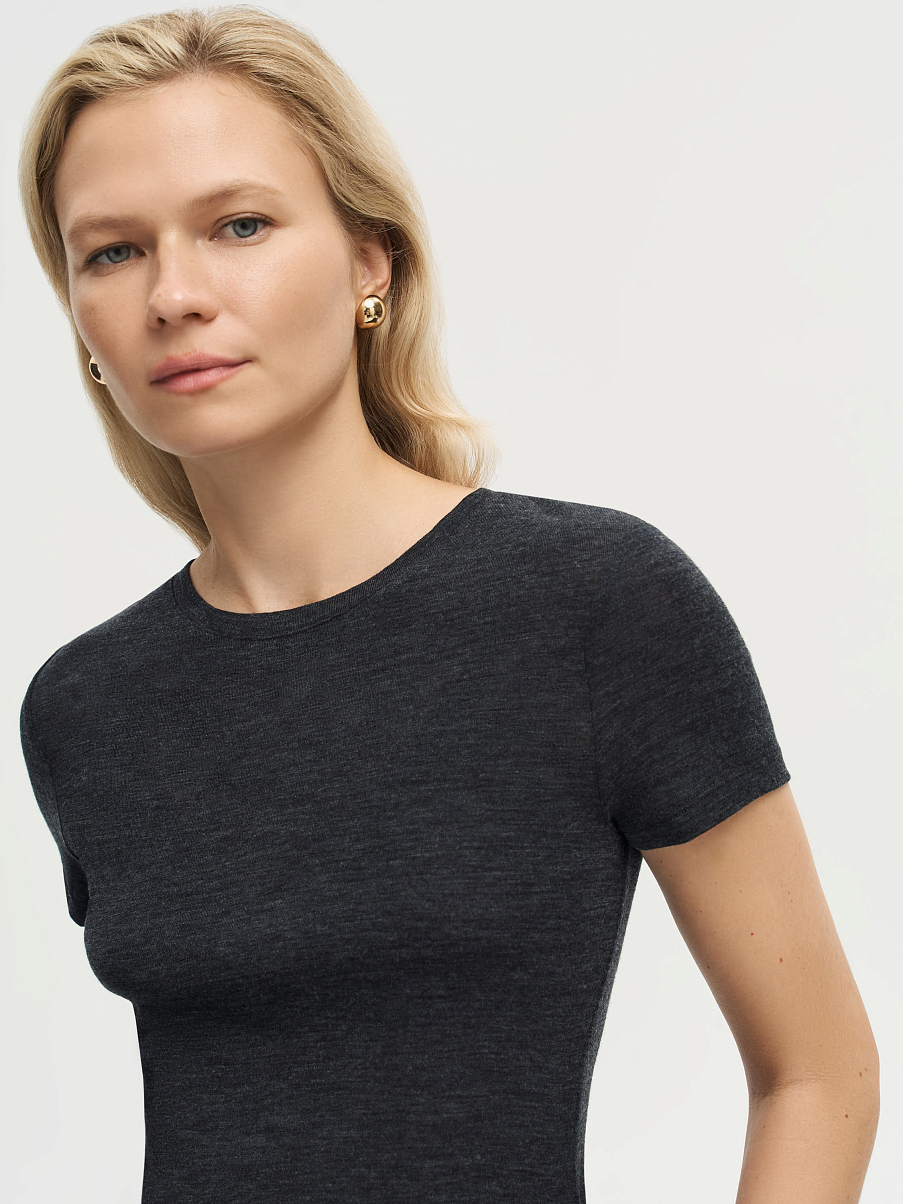 Футболка из шерсти