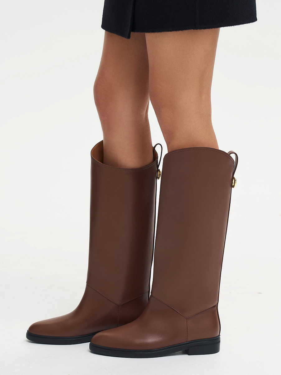 Сапоги из кожи