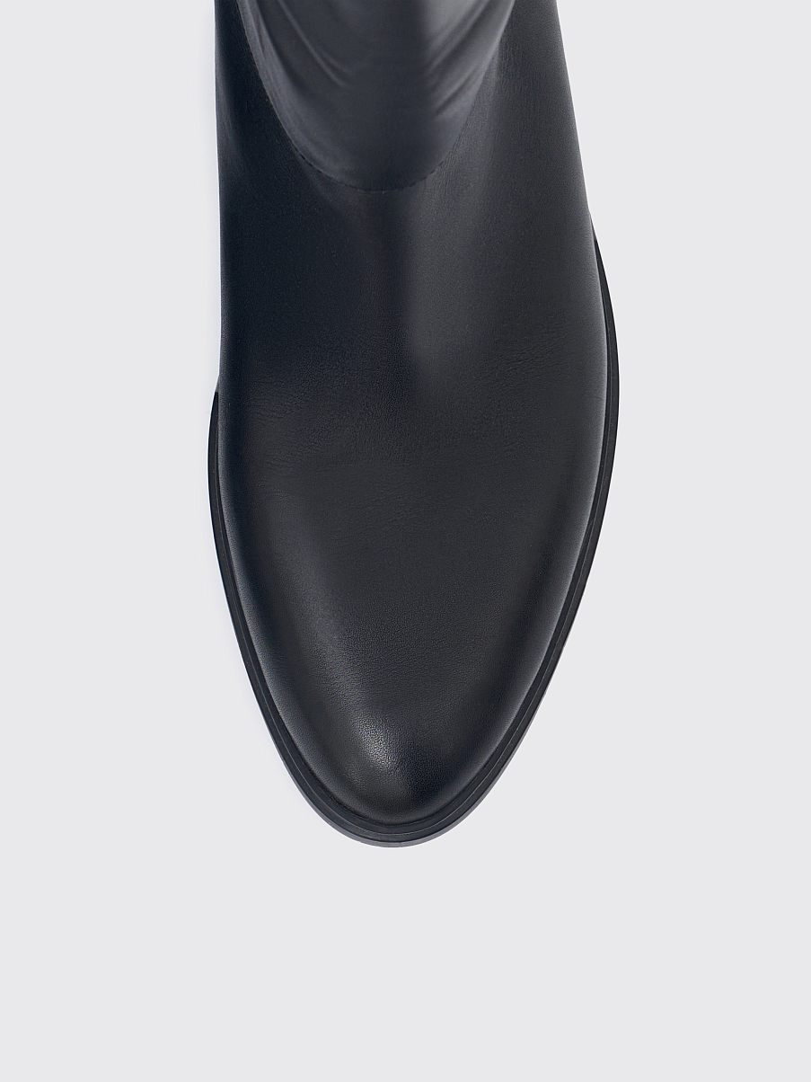 Сапоги из кожи