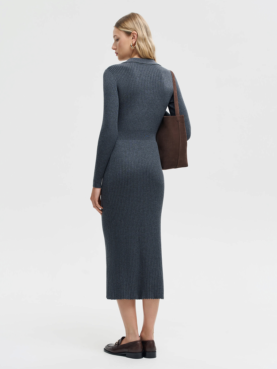 Платье из мериноса