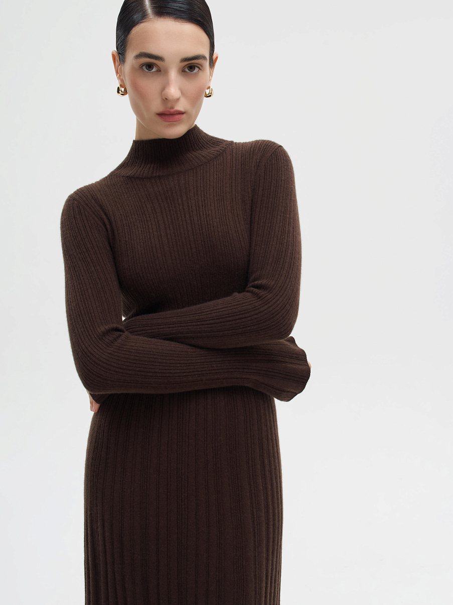 Платье расклешенное из шерсти мериноса