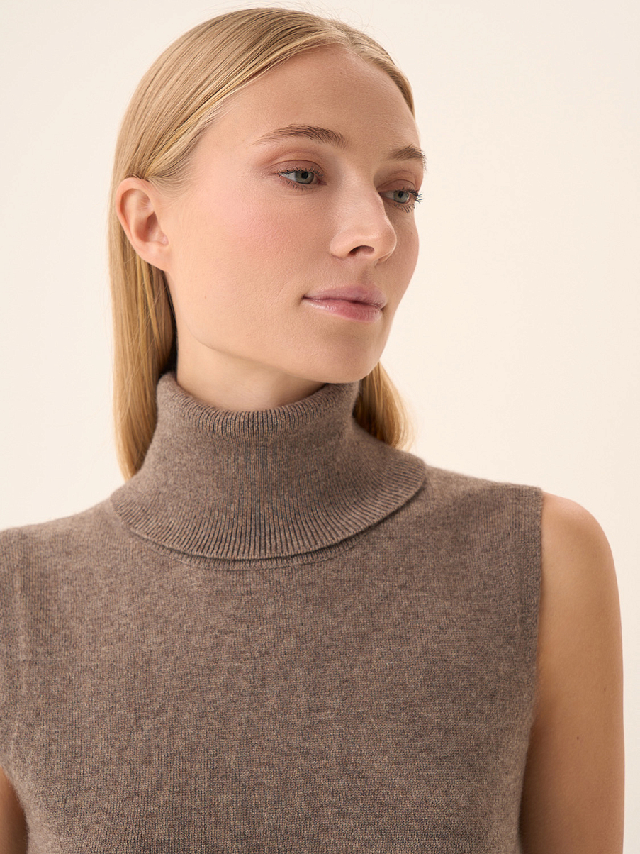 Платье трикотажное из шерсти мериноса