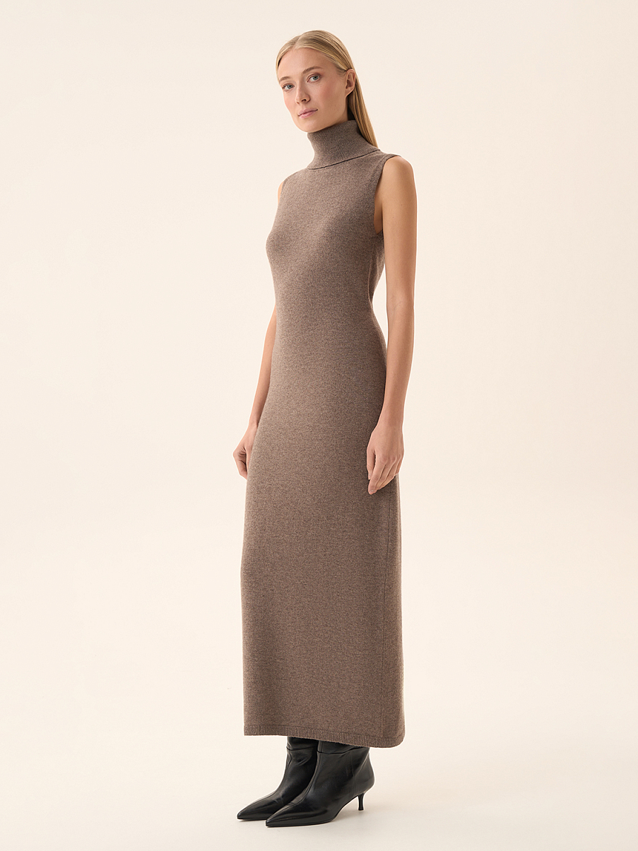 Платье трикотажное из шерсти мериноса