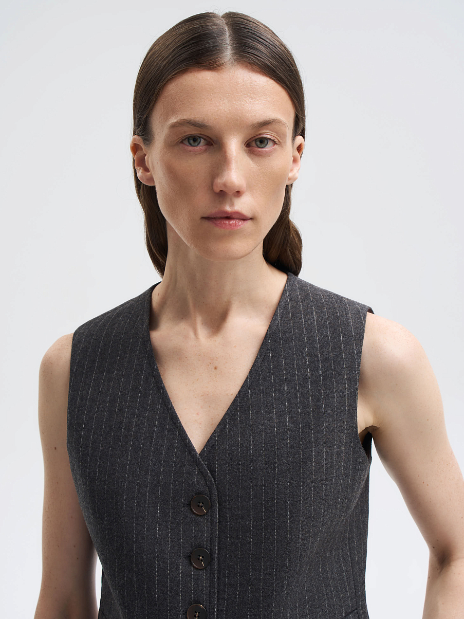 Жилетка из шерсти