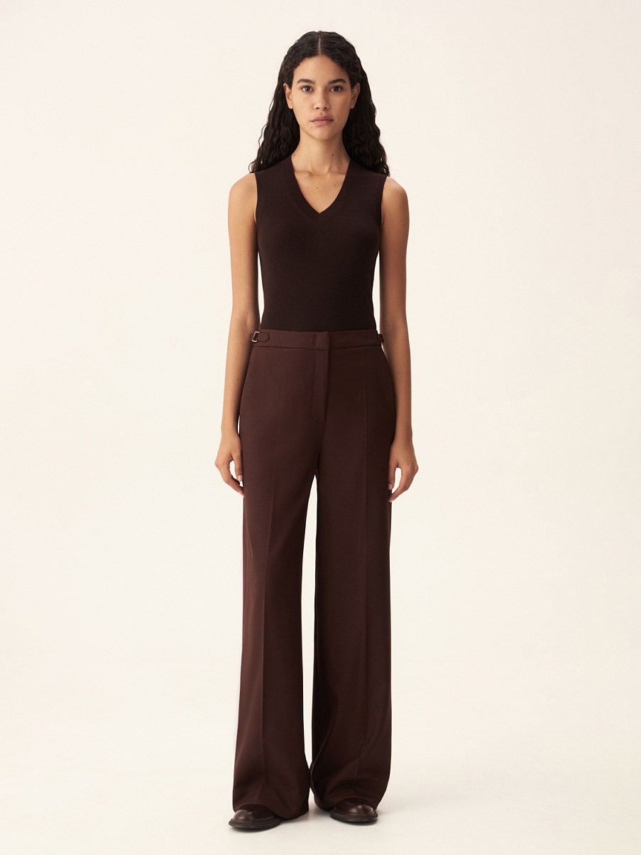 Трикотажный топ без рукавов