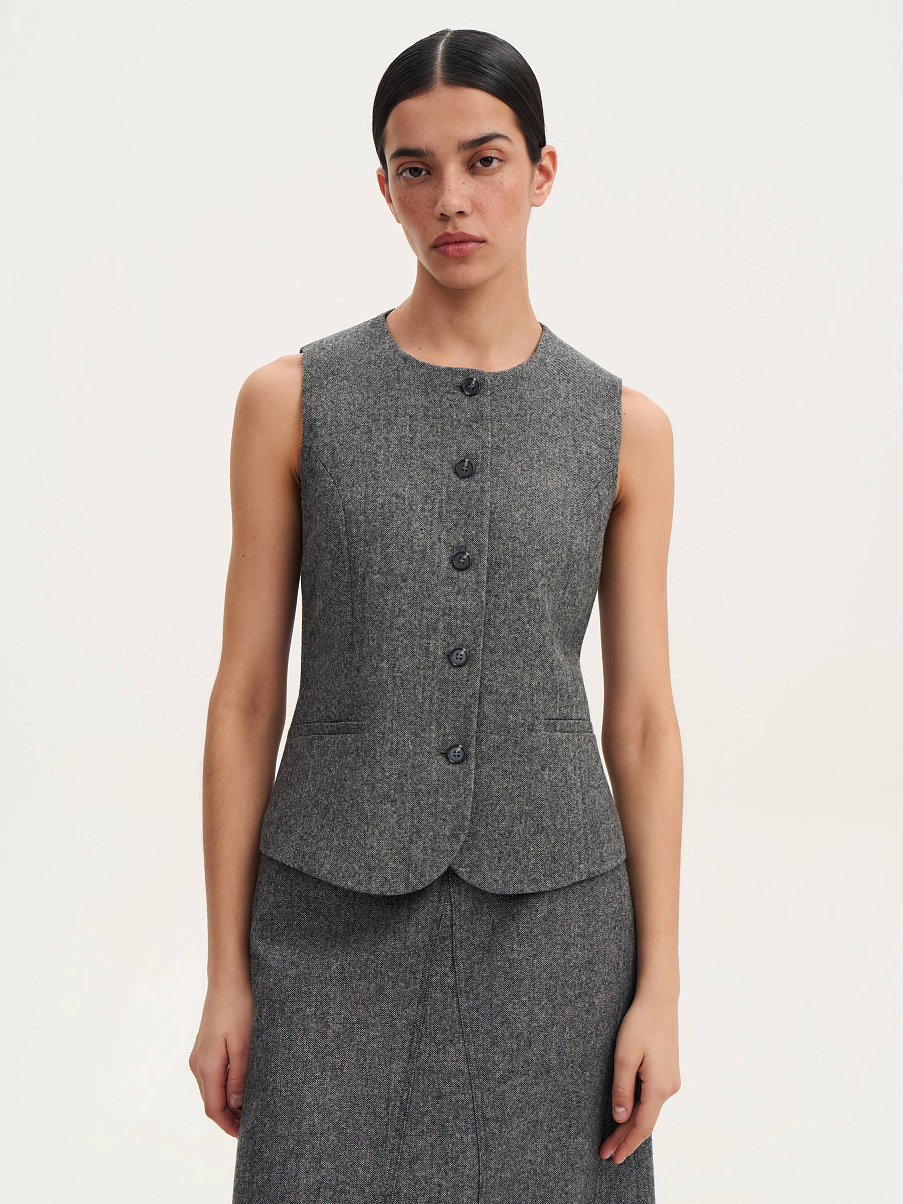 Жилет из шерсти