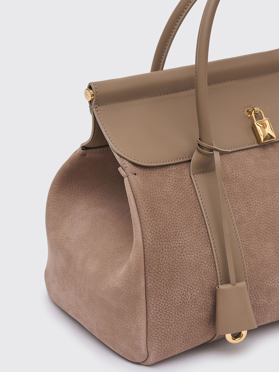 Сумка из кожи