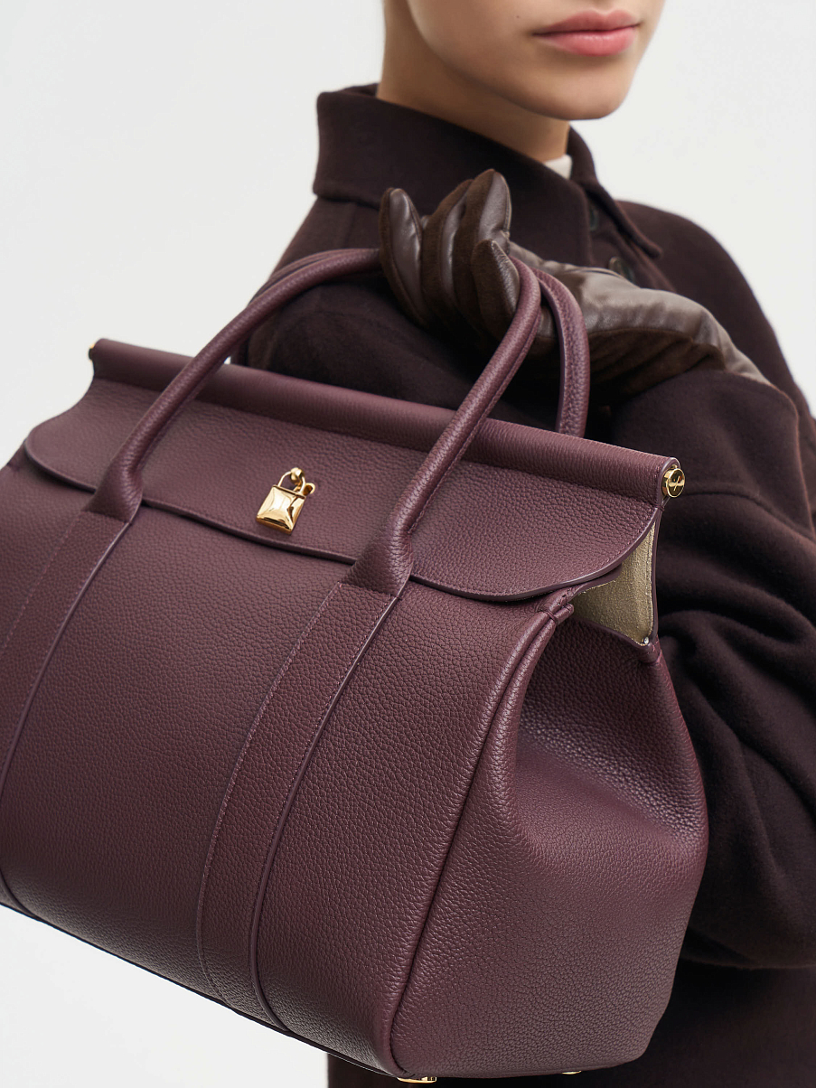 Сумка из кожи