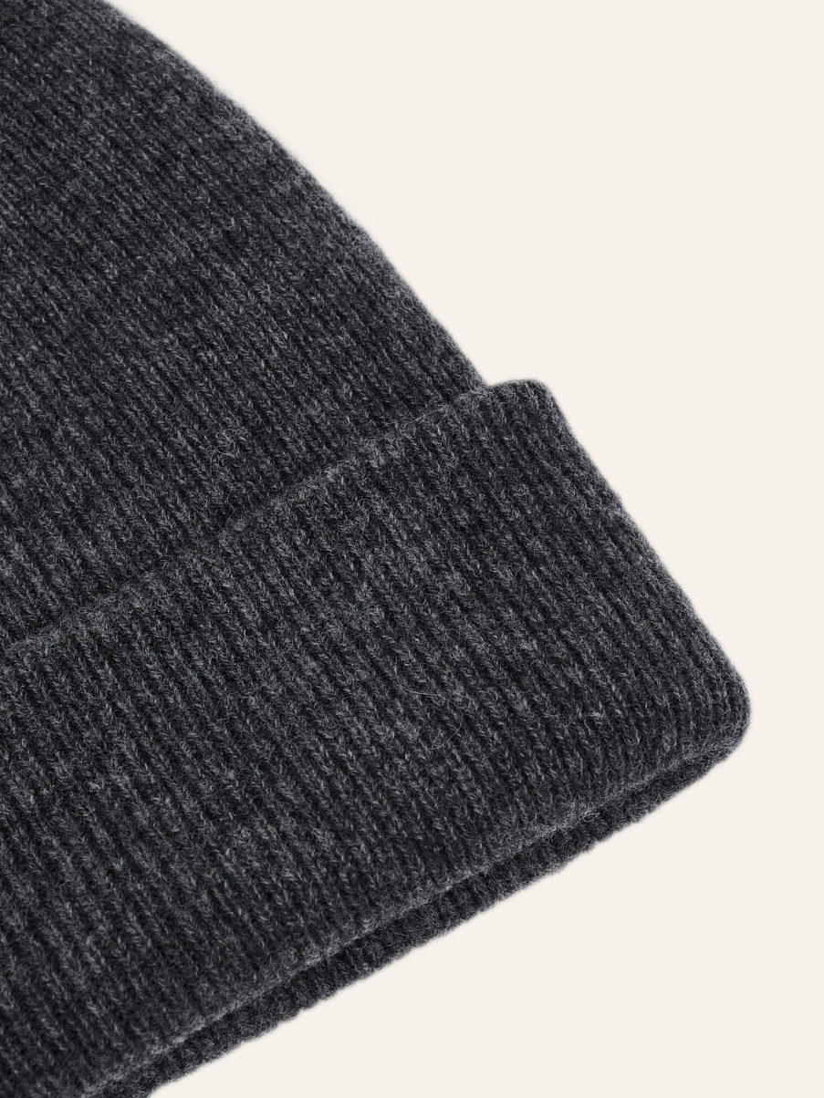 Шапка бини из шерсти мериноса и кашемира