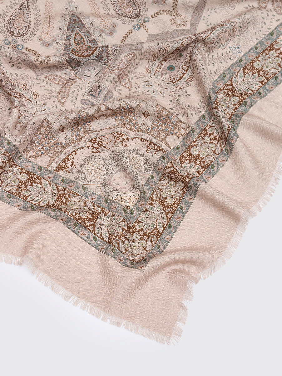 Платок из шерсти