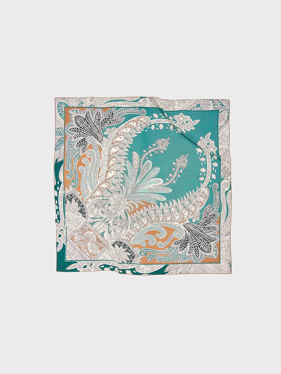 Платок из шерсти мериноса и шелка