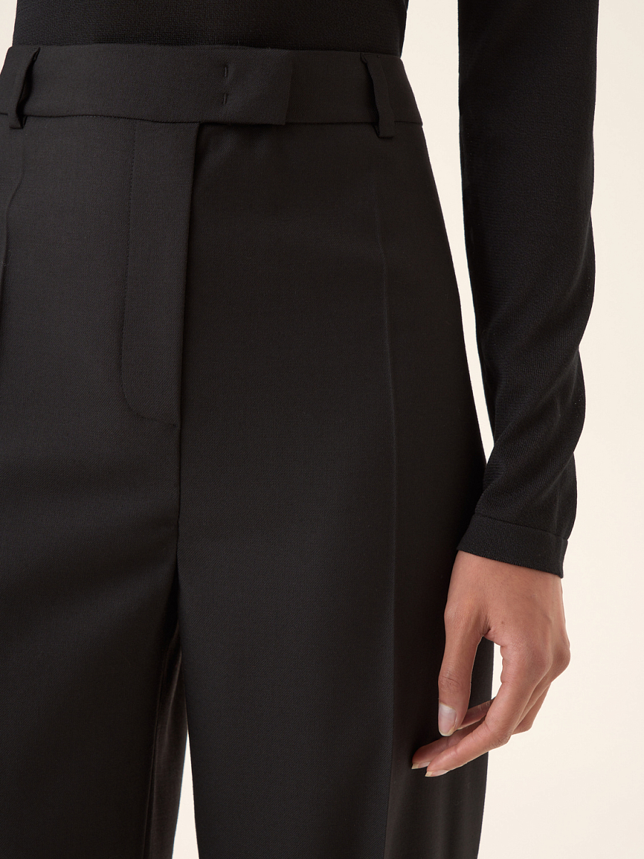 Костюмные брюки со стрелками