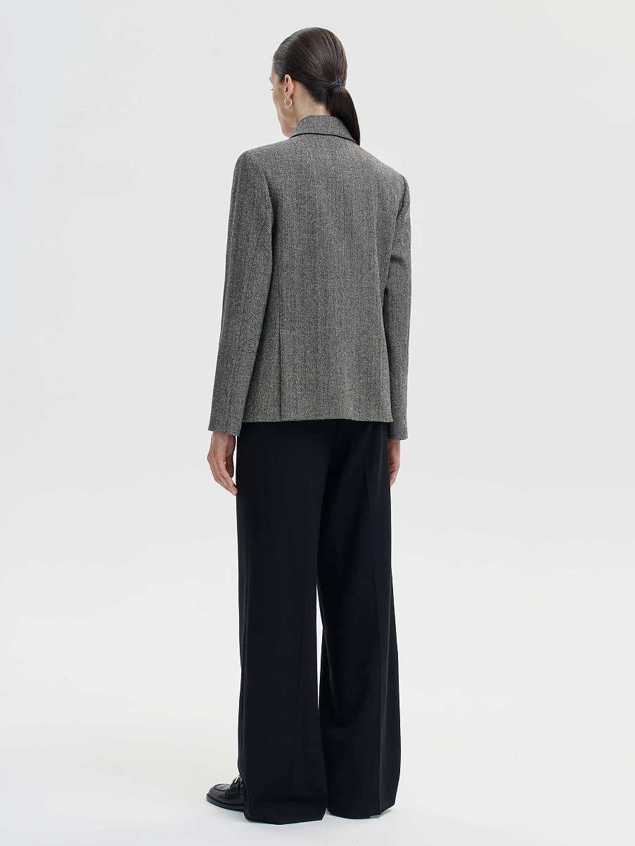 Жакет с накладными карманами