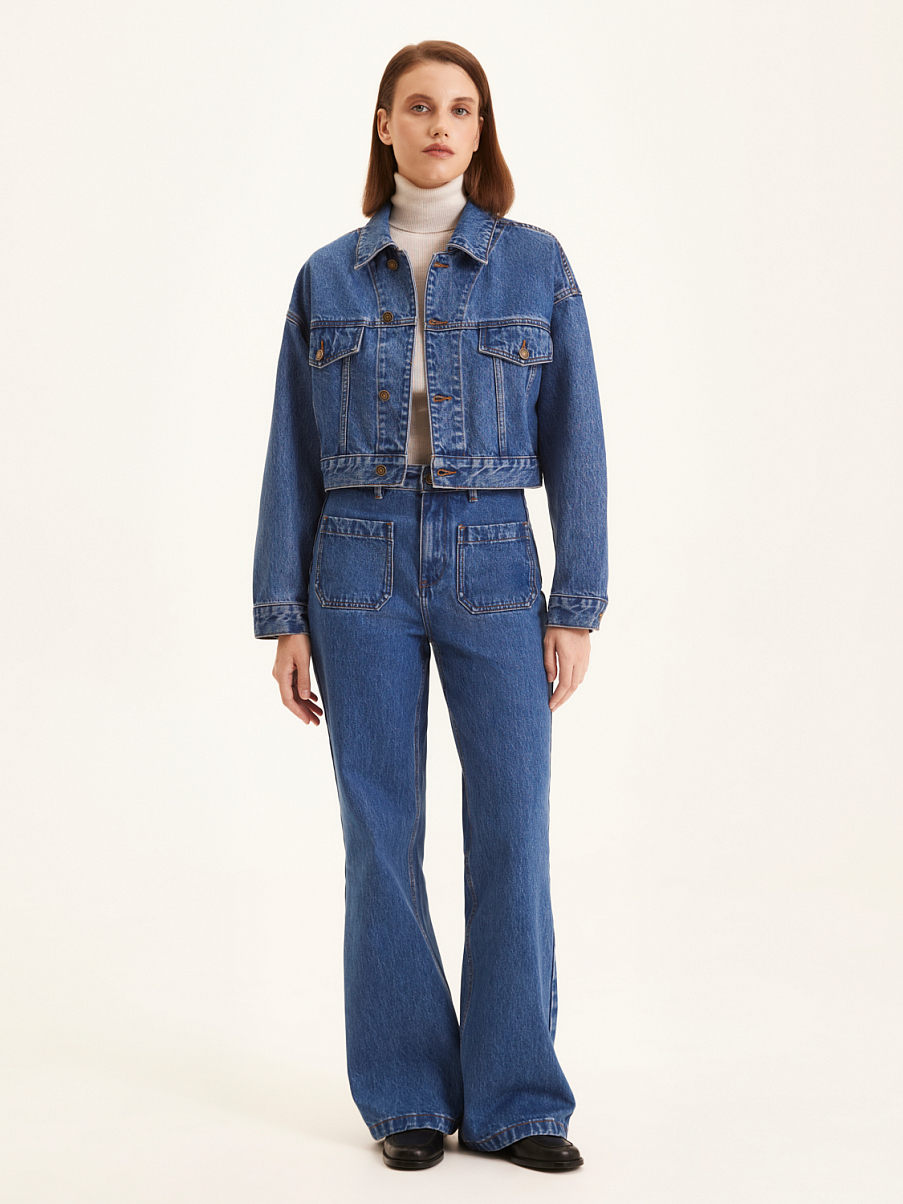 Расклешенные джинсы