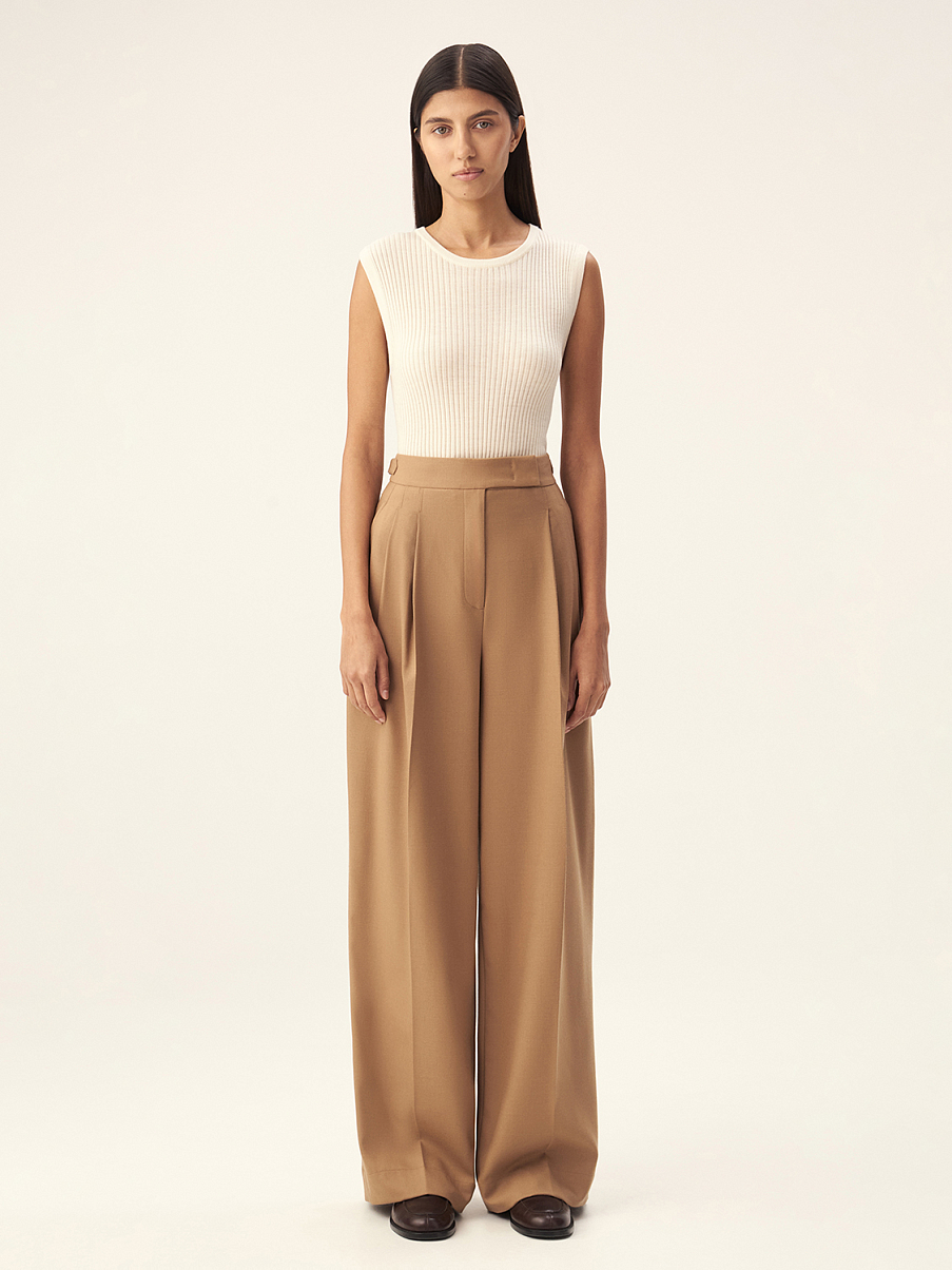 Широкие брюки со стрелками