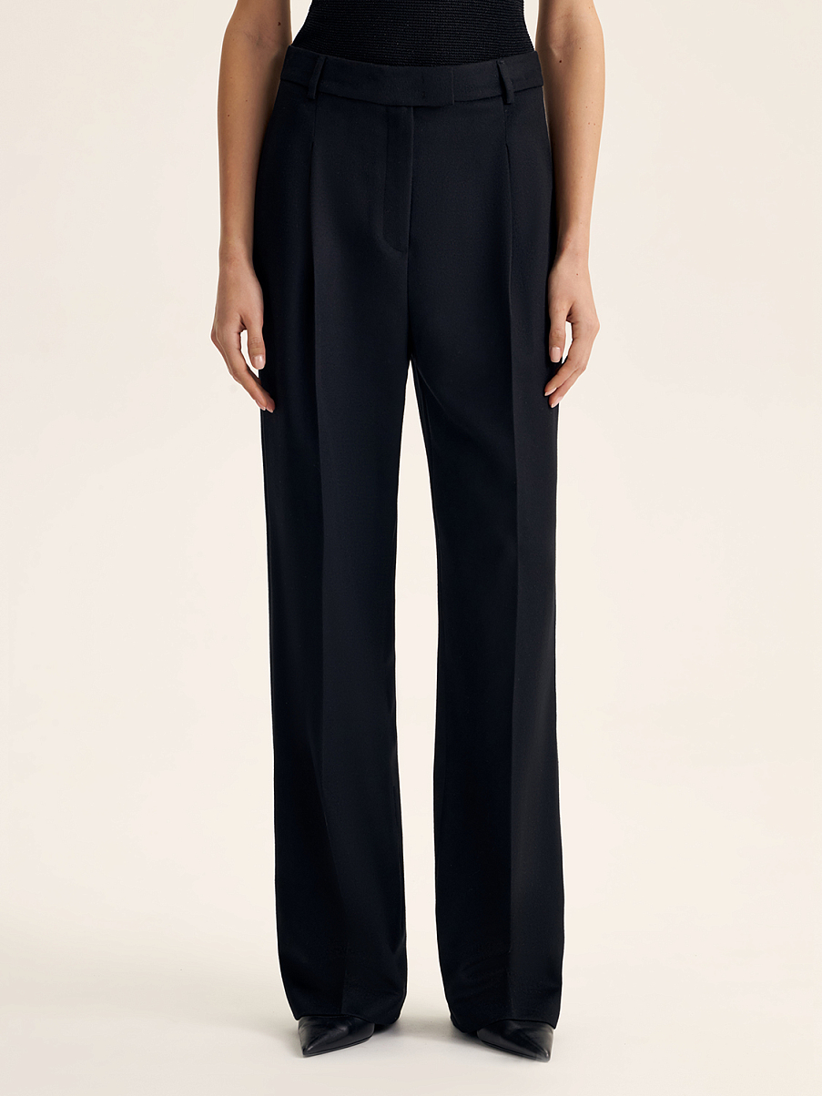 Прямые брюки со стрелками