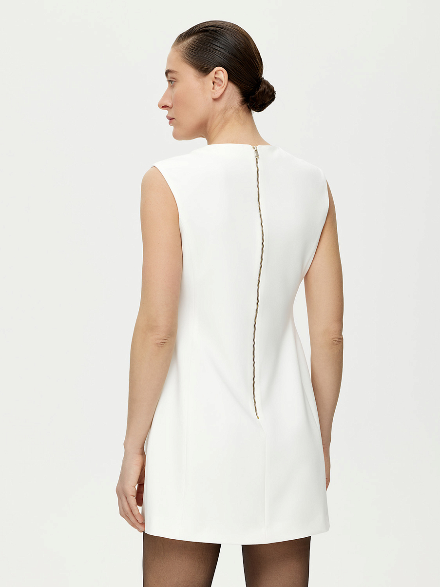 Платье-футляр мини