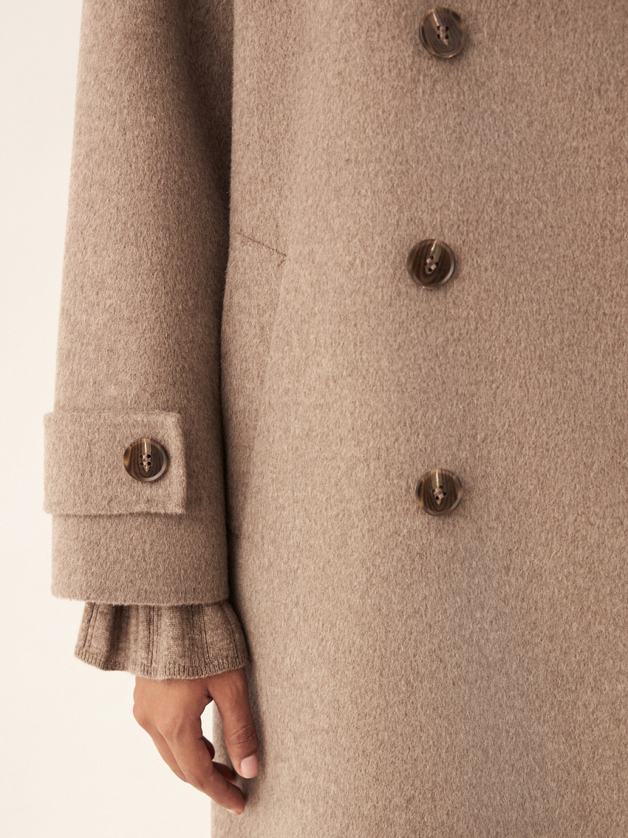 Двубортное пальто из шерсти мериноса