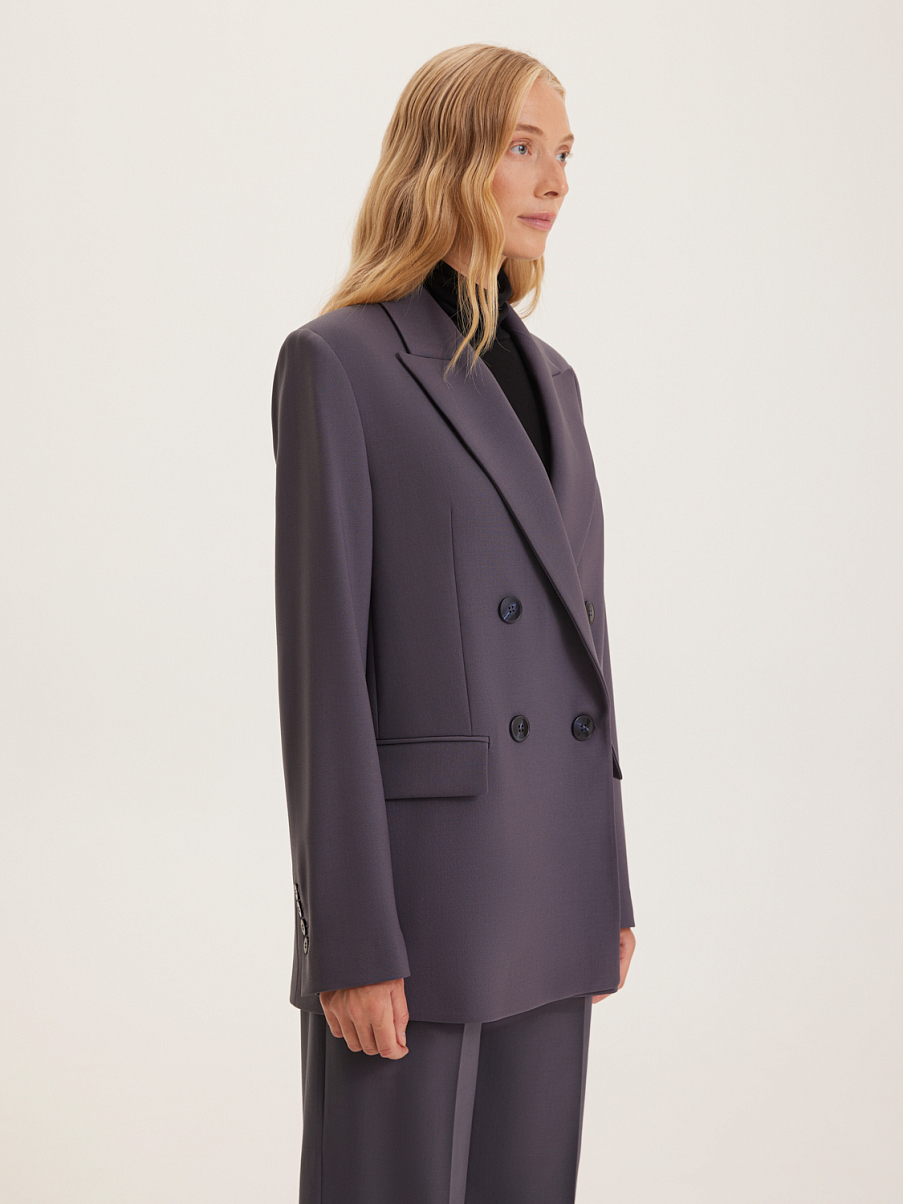 Двубортный жакет прямого кроя