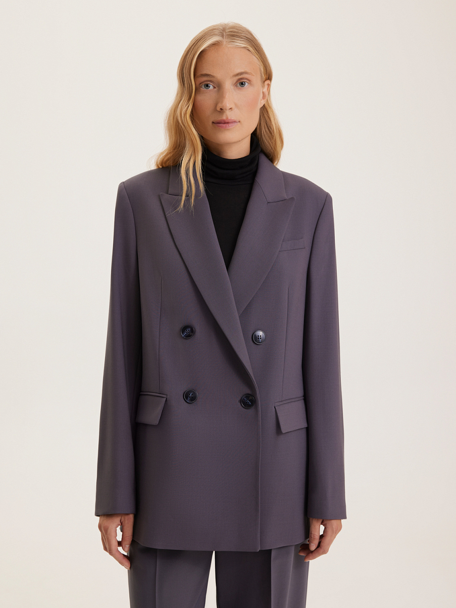 Двубортный жакет прямого кроя