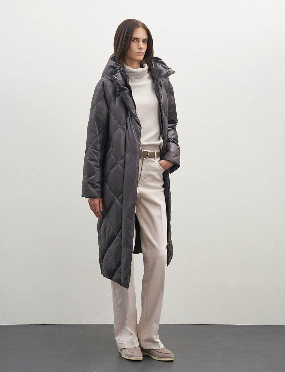 Удлиненная стеганая куртка с пухом и пером