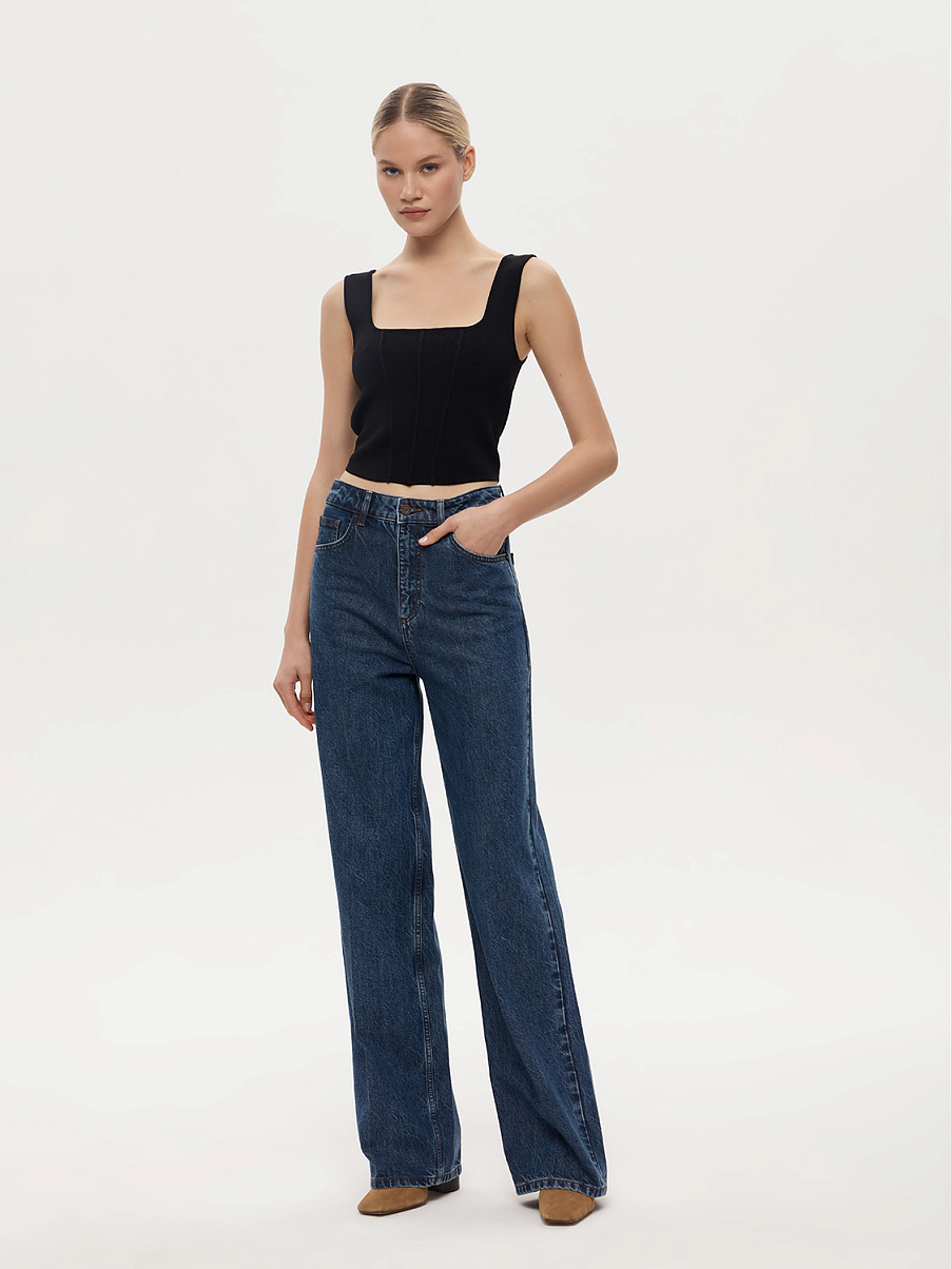 Джинсы-трубы с высокой посадкой