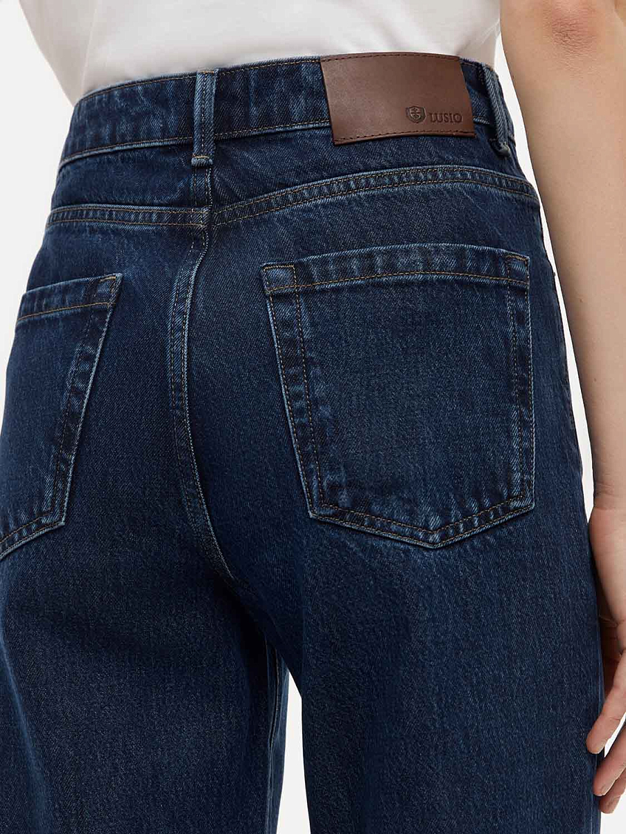 Зауженные джинсы с высокой посадкой