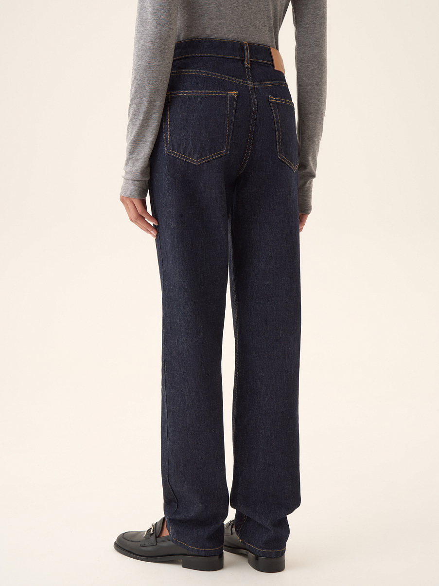 Джинсы прямого кроя