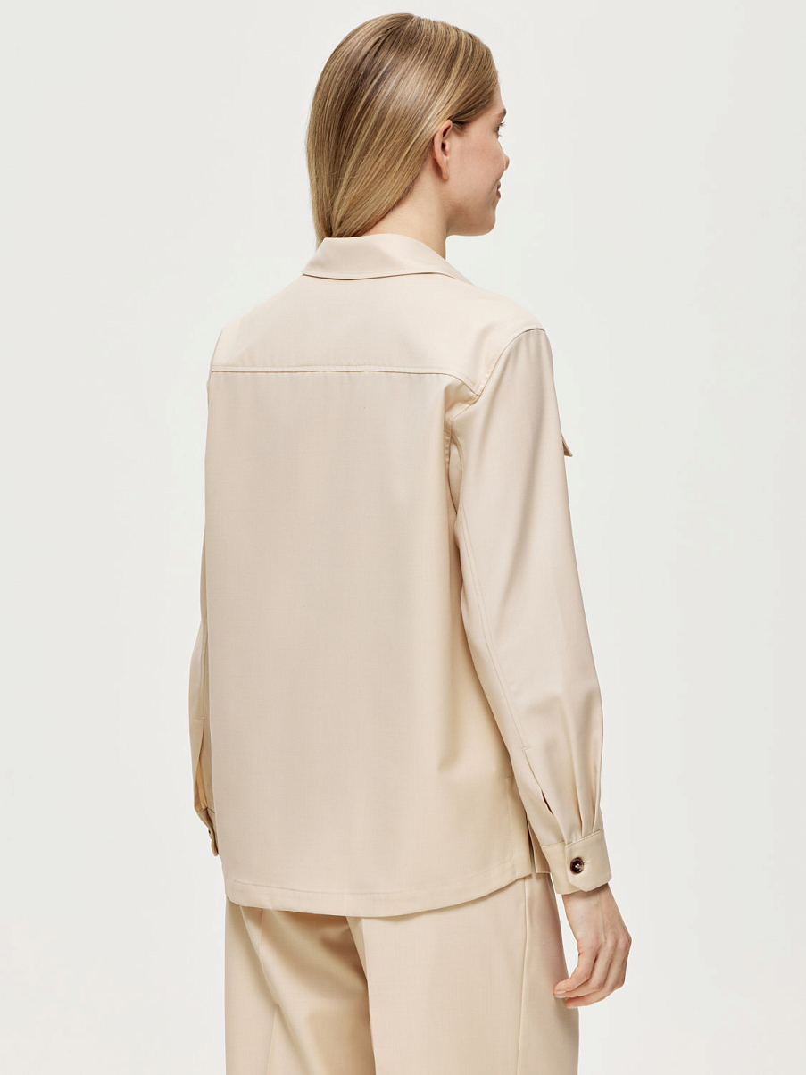 Рубашка с накладными карманами