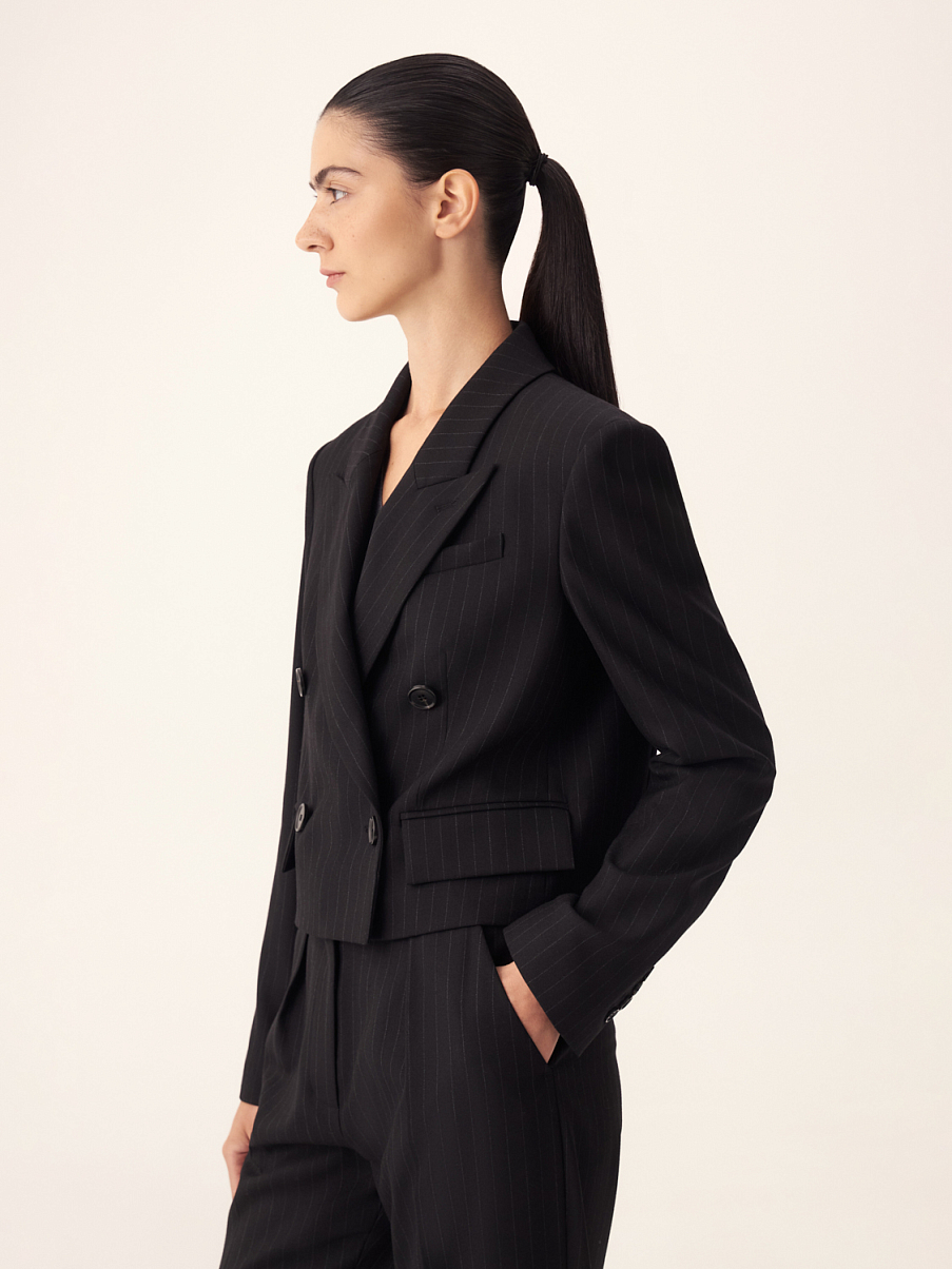 Укороченный жакет в полоску