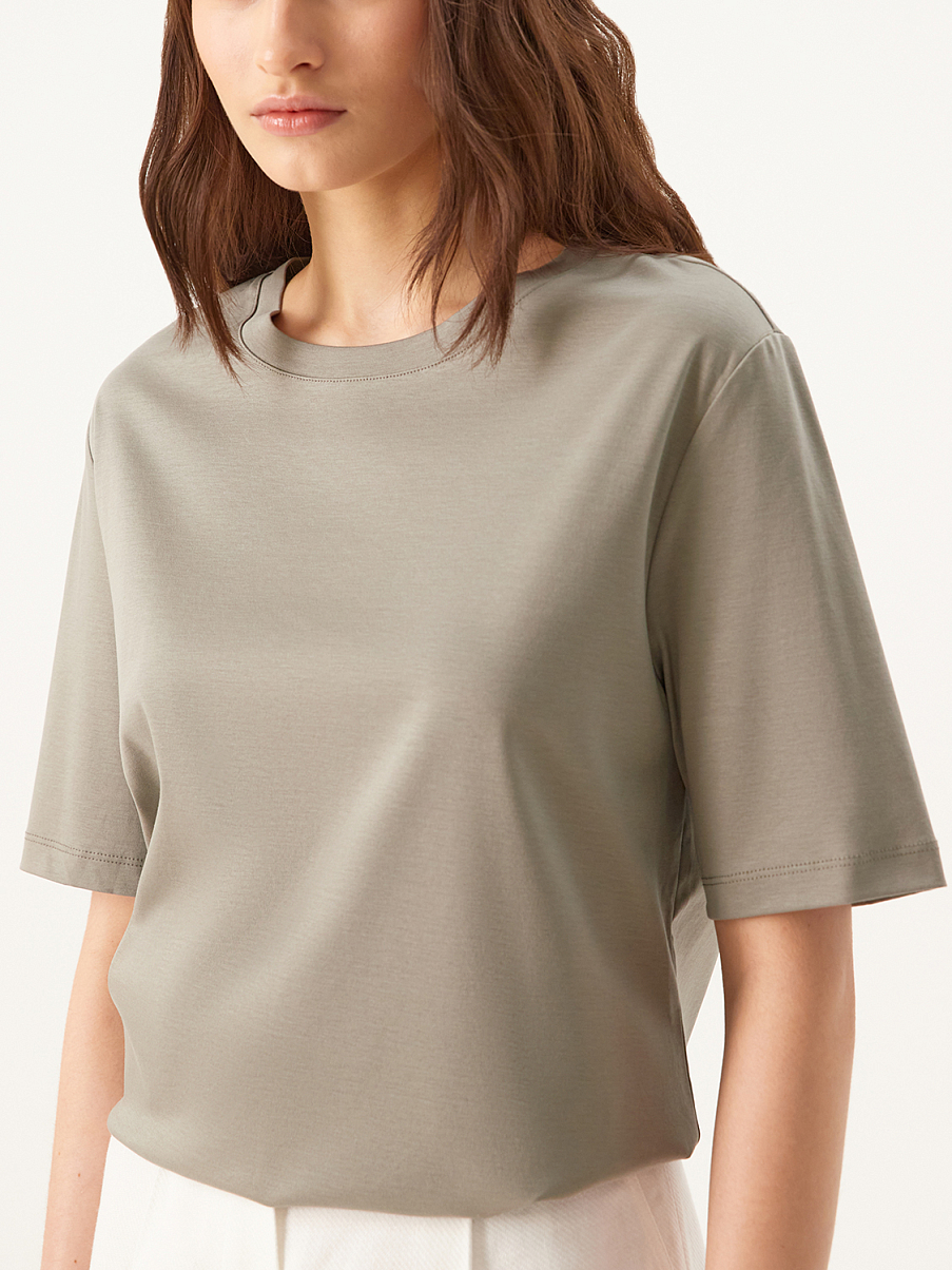 Футболка свободного кроя