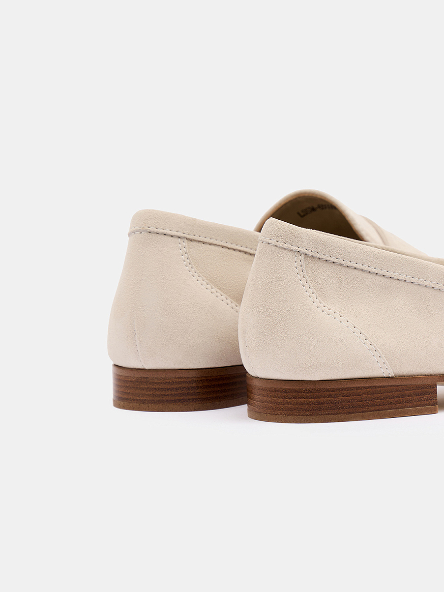 Лоферы из замши