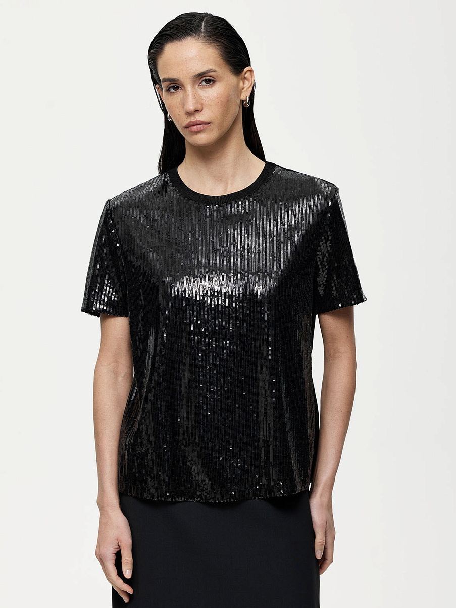 Футболка с пайетками