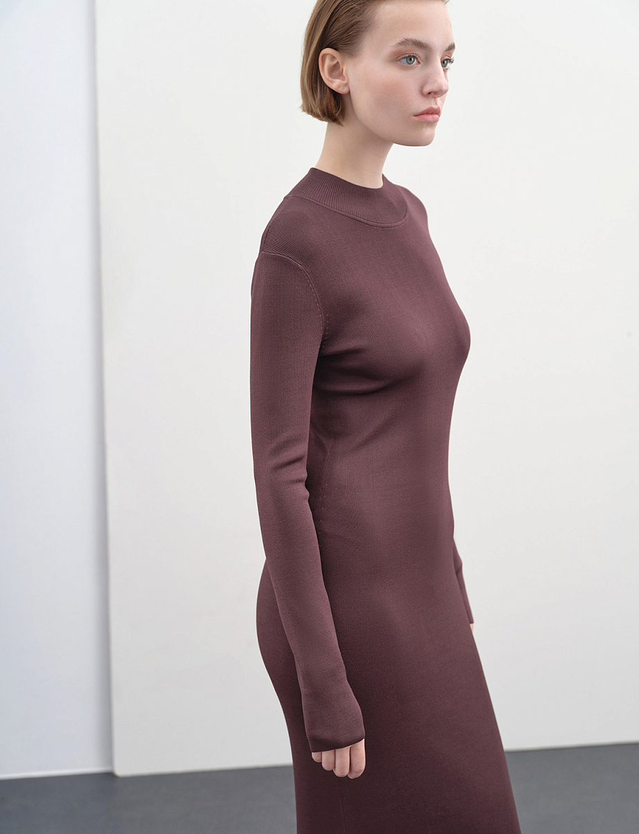 Трикотажное платье макси