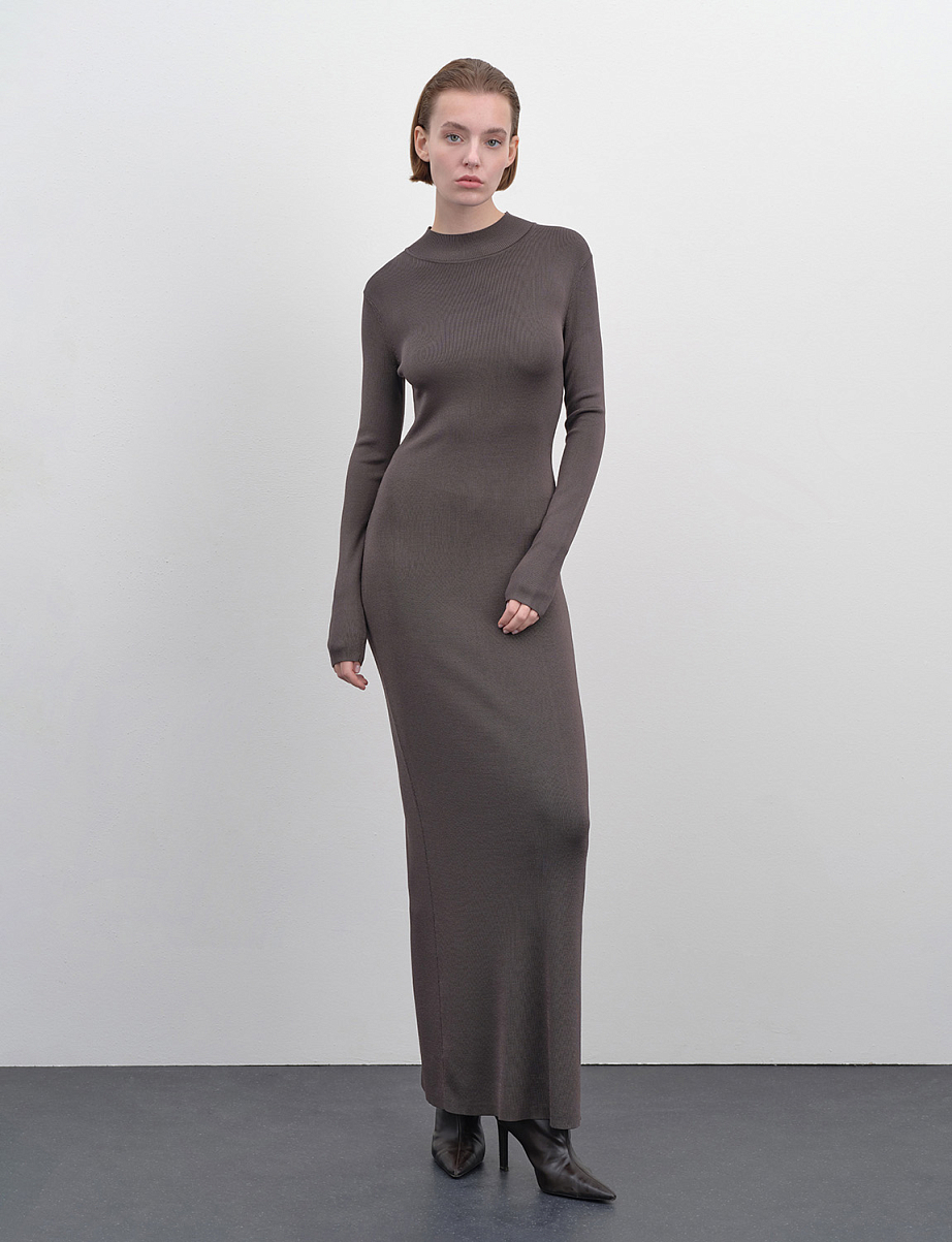Трикотажное платье макси