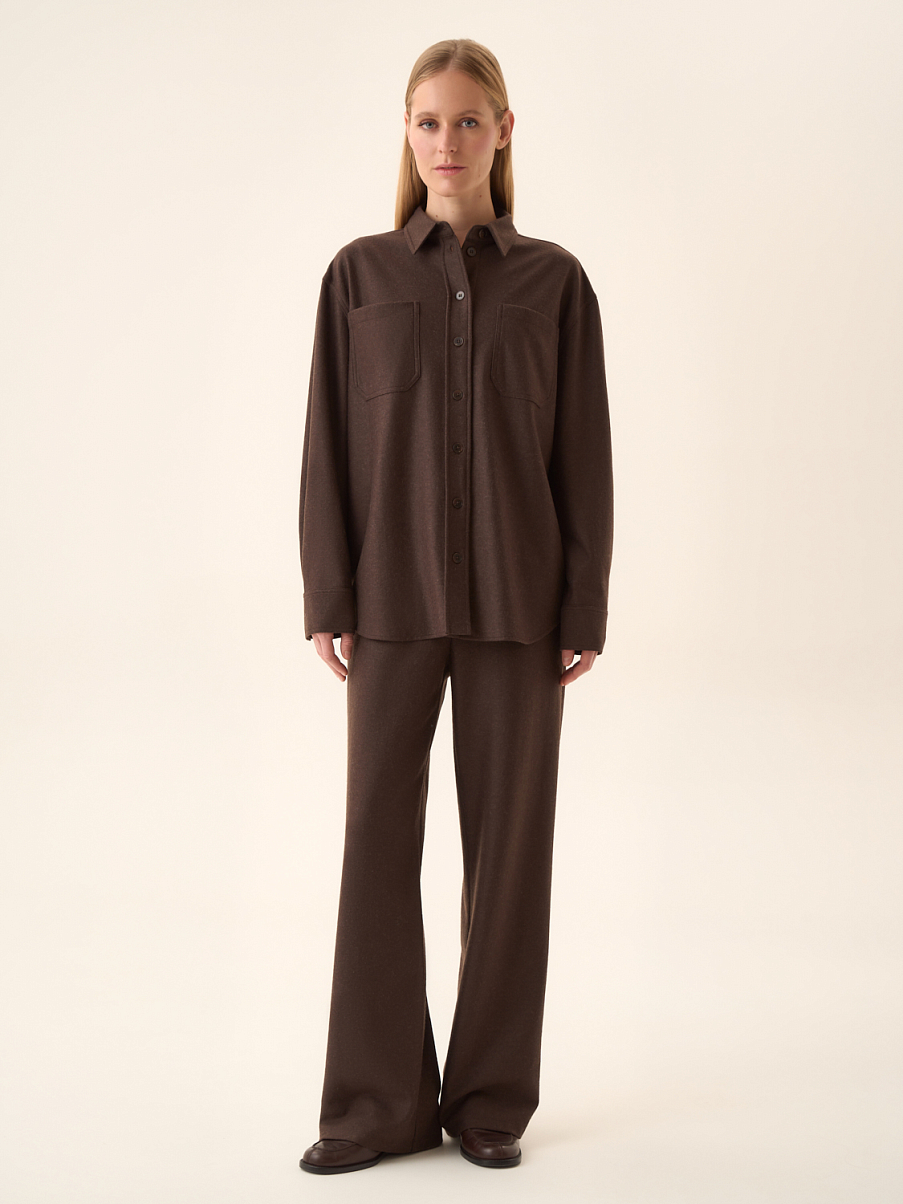 Рубашка с накладными карманами